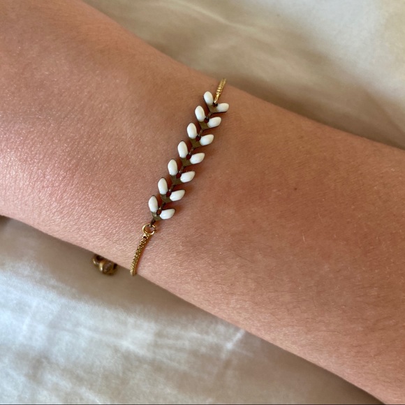 Jewelry - Dainty adjustable chain bracelet